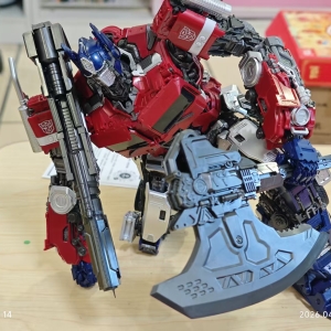 PG 擎天柱