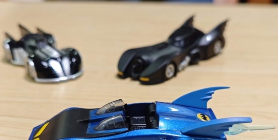 1:64 蝙蝠车盲盒 3/6 03 漫画311-蝙蝠车