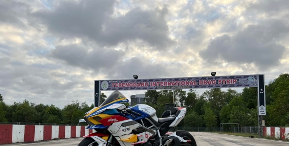 川崎摩托高达配色