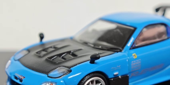 1:64 马自达 RX-7 FD3S