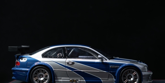 1：18 宝马 M3 GTR 一代人的回忆